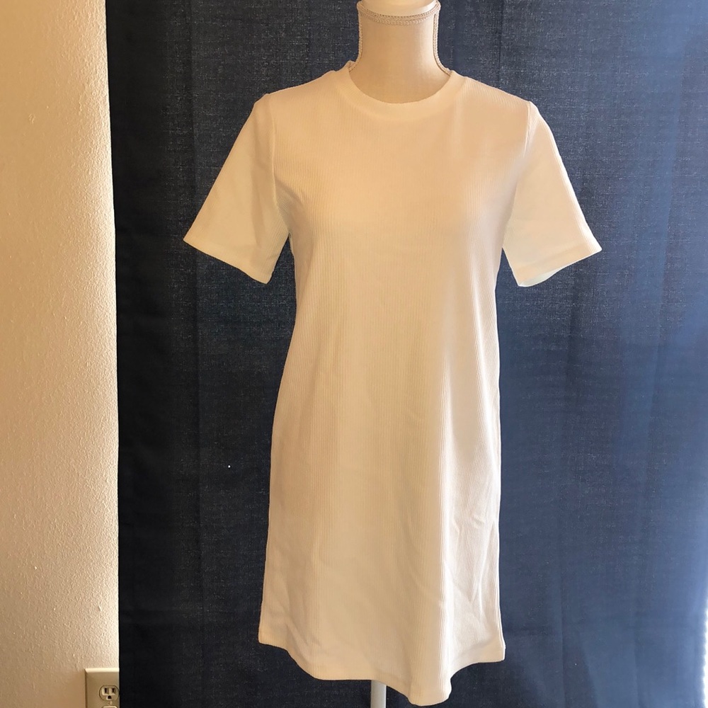 •Forever 21 new dress size lg